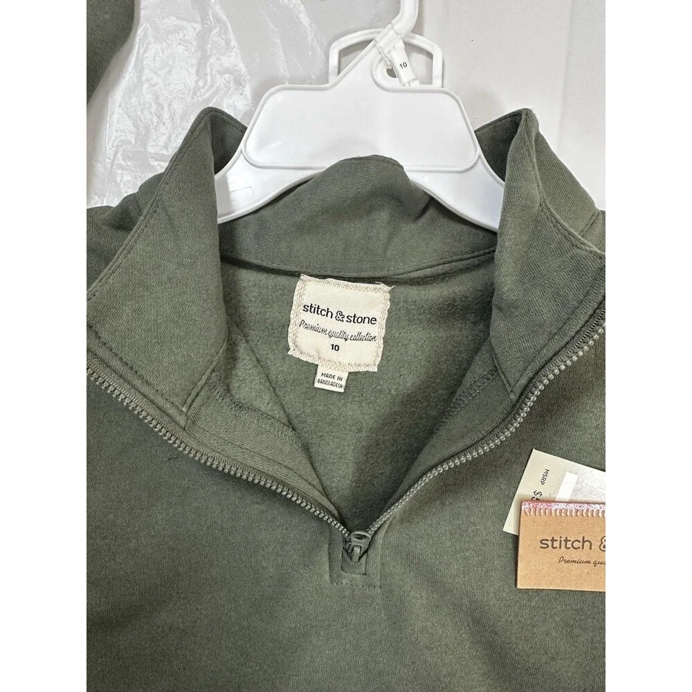 Youth Boy’s Green 2-Piece Sweatshirt and Sweatpants Set Size 10